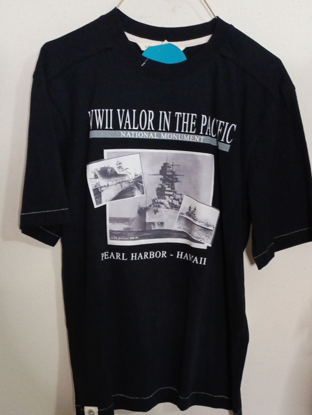Level wear Pearl Harbor black tee size S/P